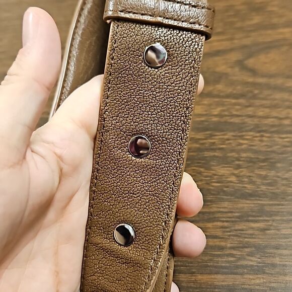 Allsaints Vincent Brown adjustable crossbody bag - Picture 9 of 11